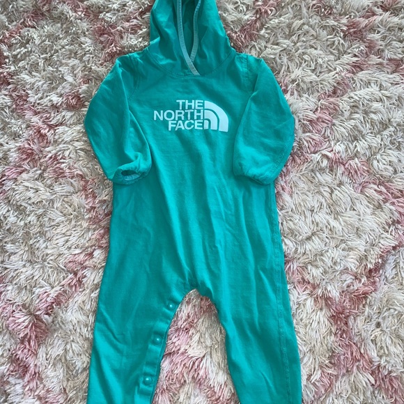 The North Face Other - 1 PC North Face outfit- 12-18m